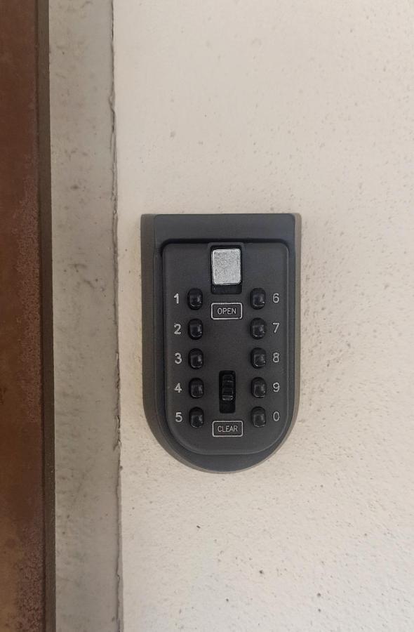 Budget Economy Singlebed Bedroom In Aman Puri, Kepong Homestay Kuala Lumpur